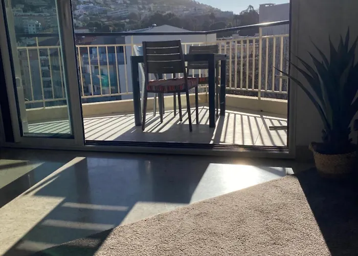 F4 120 M2 10 Minutes A Pieds Du Vieux Nice